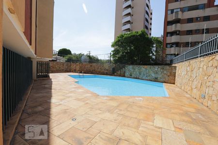 Apartamento para alugar com 148m², 4 quartos e 2 vagas Apartamento para alugar com 148m², 4 quartos e 2 vagasÁrea comum - Piscina