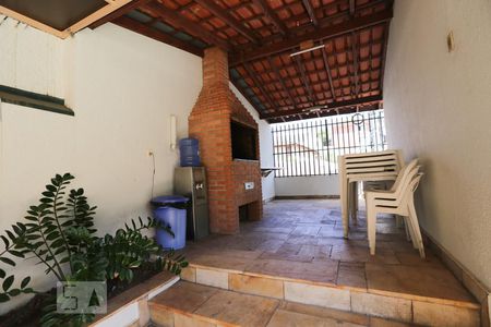 Apartamento para alugar com 148m², 4 quartos e 2 vagas Apartamento para alugar com 148m², 4 quartos e 2 vagasÁrea comum - Churrasqueira