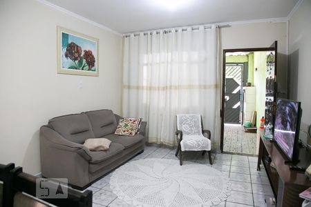 Sala de casa para alugar com 4 quartos, 107m² em Vila Regina ( Zona Leste), São Paulo