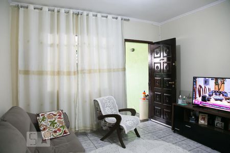 Sala de casa para alugar com 4 quartos, 107m² em Vila Regina ( Zona Leste), São Paulo