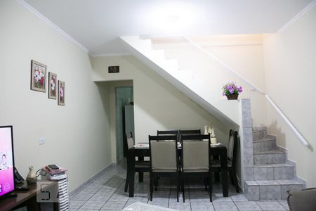 Sala de casa para alugar com 4 quartos, 107m² em Vila Regina ( Zona Leste), São Paulo