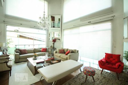 Sala de Estar de casa à venda com 4 quartos, 525m² em City América, São Paulo