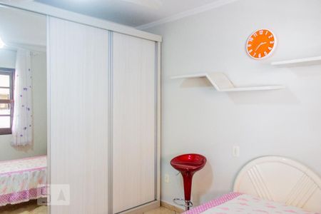 Casa à venda com 271m², 3 quartos e 3 vagas Casa à venda com 271m², 3 quartos e 3 vagasQuarto 1