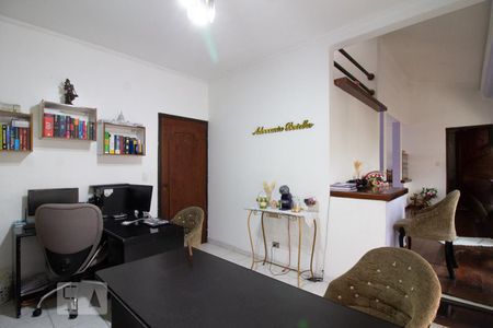 Escritório de casa à venda com 4 quartos, 500m² em Vila Rosalia, Guarulhos