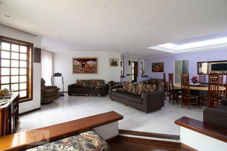 Sala de casa à venda com 4 quartos, 500m² em Vila Rosalia, Guarulhos