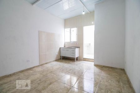 Kitnet de kitnet/studio para alugar com 1 quarto, 25m² em Jardim Sabará, São Paulo