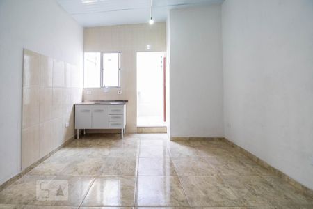 Kitnet de kitnet/studio para alugar com 1 quarto, 25m² em Jardim Sabará, São Paulo