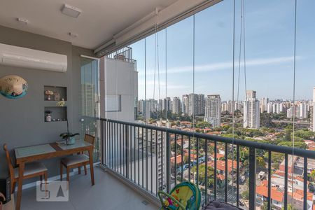 Sala/Varanda de apartamento à venda com 2 quartos, 65m² em Vila Cordeiro, São Paulo