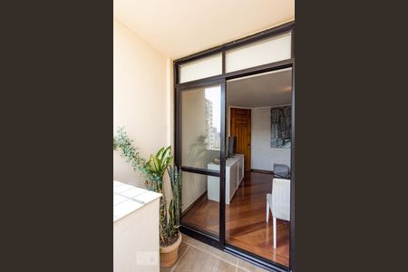 varanda de apartamento para alugar com 1 quarto, 40m² em Indianópolis, São Paulo