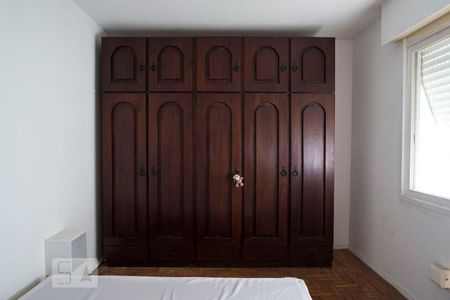 Quarto de apartamento à venda com 1 quarto, 50m² em Menino Deus, Porto Alegre