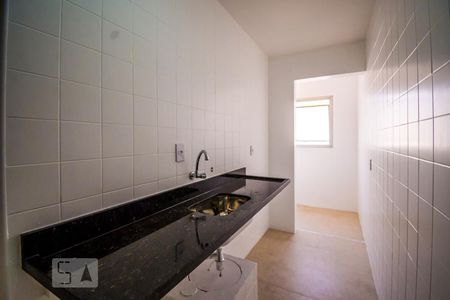 Cozinha de apartamento à venda com 1 quarto, 44m² em Centro, Campinas