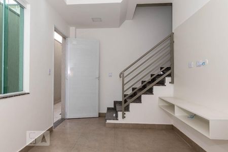 Sala de casa de condomínio para alugar com 2 quartos, 70m² em Vila Lucia, São Paulo