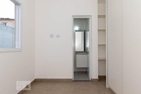 Suíte 1 de casa de condomínio para alugar com 2 quartos, 70m² em Vila Lucia, São Paulo