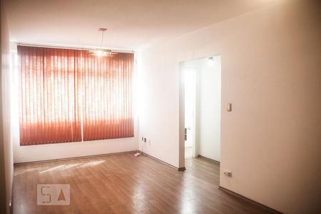 Apartamento à venda com 120m², 2 quartos e 1 vagaSala