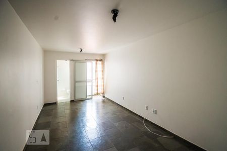 Apartamento à venda com 46m², 1 quarto e sem vagaSala/Quarto