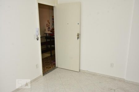 Sala de apartamento para alugar com 1 quarto, 34m² em Cocotá, Rio de Janeiro