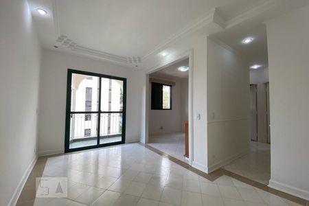 Apartamento para alugar com 74m², 2 quartos e 2 vagasSala