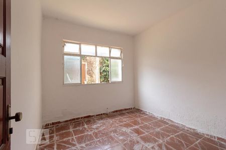 Quarto 1 de casa para alugar com 2 quartos, 130m² em Piratininga (venda Nova), Belo Horizonte