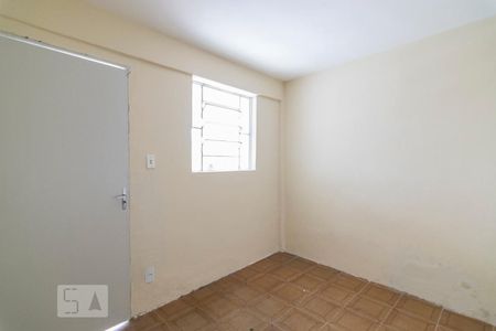 Quarto 2 de casa para alugar com 2 quartos, 85m² em Jardim do Estádio, Santo André