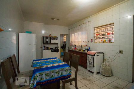 Cozinha  de casa à venda com 2 quartos, 140m² em Vila Santo Estefano, São Paulo