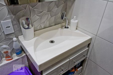 Banheiro de apartamento para alugar com 2 quartos, 48m² em Lauzane Paulista, São Paulo