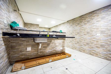 Cozinha de casa de condomínio para alugar com 2 quartos, 80m² em Horto Florestal, São Paulo