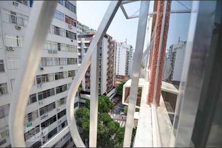 Vista de apartamento para alugar com 2 quartos, 70m² em Icaraí, Niterói