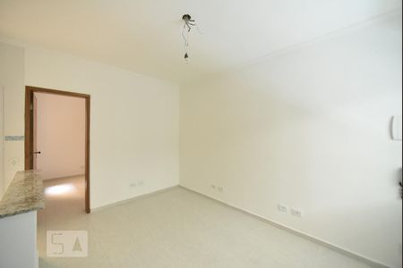 Sala - cozinha de apartamento para alugar com 1 quarto, 25m² em Vila Esperança, São Paulo
