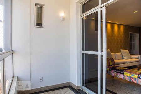 Varanda da Sala de Estar de apartamento para alugar com 5 quartos, 264m² em Bonsucesso (barreiro), Belo Horizonte