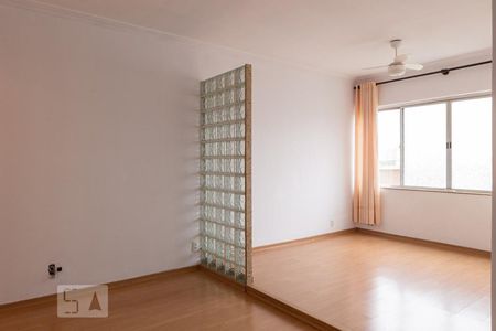 Apartamento à venda com 112m², 2 quartos e sem vagaSala