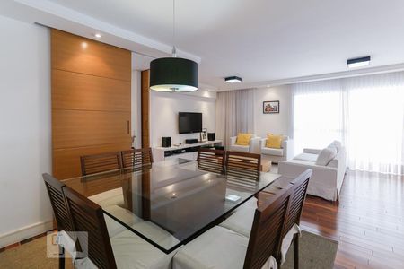 Apartamento à venda com 103m², 2 quartos e 2 vagasSala