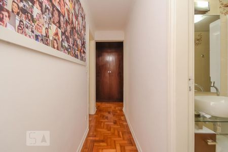 Corredor de apartamento à venda com 3 quartos, 120m² em Bela Vista, São Paulo