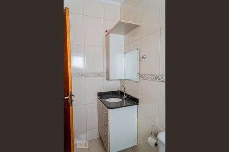 Casa de condomínio para alugar com 109m², 2 quartos e 3 vagas Casa de condomínio para alugar com 109m², 2 quartos e 3 vagasBanheiro da Suíte 2