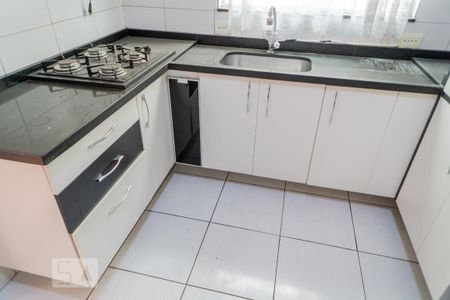 Casa de condomínio para alugar com 109m², 2 quartos e 3 vagas Casa de condomínio para alugar com 109m², 2 quartos e 3 vagasArmário