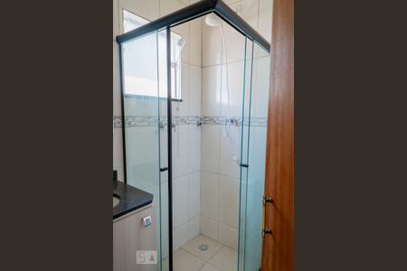 Casa de condomínio para alugar com 109m², 2 quartos e 3 vagas Casa de condomínio para alugar com 109m², 2 quartos e 3 vagasBanheiro da Suíte 1