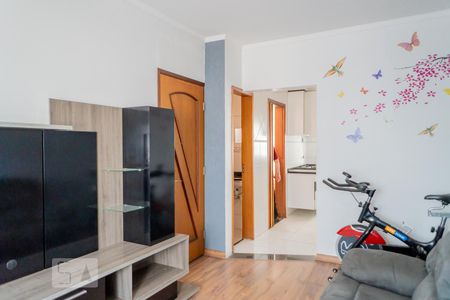 Sala de casa de condomínio para alugar com 2 quartos, 109m² em Vila Alzira, Santo André