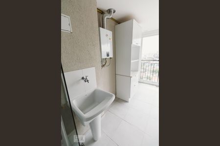 Lavanderia de apartamento à venda com 2 quartos, 57m² em Vila Ipojuca, São Paulo