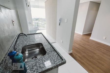 Cozinha de apartamento à venda com 2 quartos, 57m² em Vila Ipojuca, São Paulo