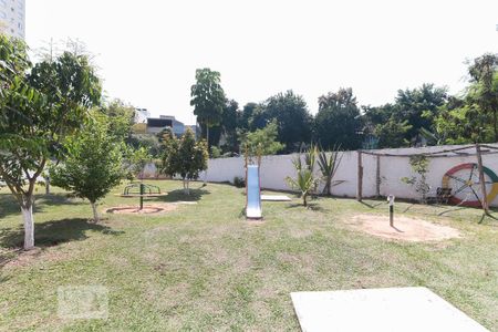 Apartamento à venda com 47m², 2 quartos e 1 vaga Apartamento à venda com 47m², 2 quartos e 1 vagaÁrea Comum - Playground