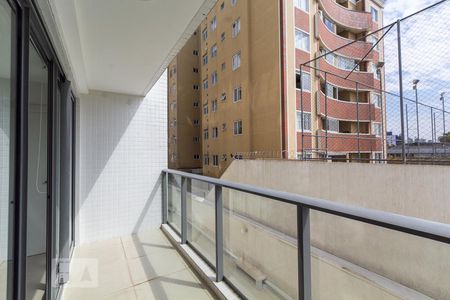 Varanda de kitnet/studio para alugar com 1 quarto, 50m² em Alto da Rua Xv, Curitiba
