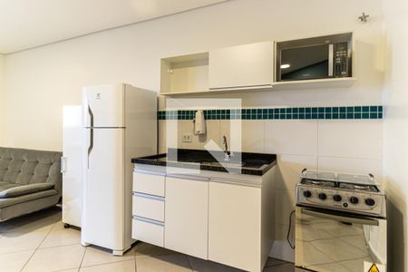 Cozinha de apartamento para alugar com 2 quartos, 51m² em Centro, São Paulo