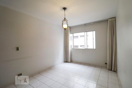 Sala de apartamento para alugar com 2 quartos, 92m² em Setor Oeste, Goiânia