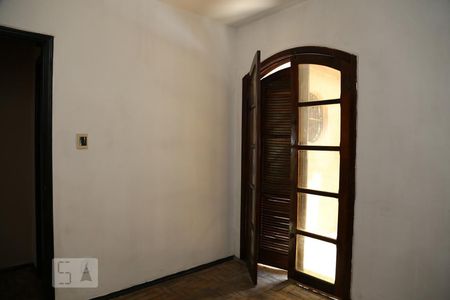 Quarto 1 de casa à venda com 3 quartos, 140m² em Jardim Santa Terezinha, Taboão da Serra