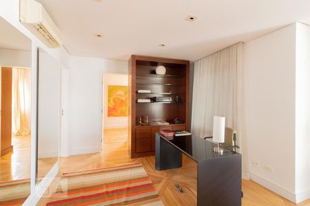 Sala de apartamento à venda com 2 quartos, 143m² em Moema, São Paulo