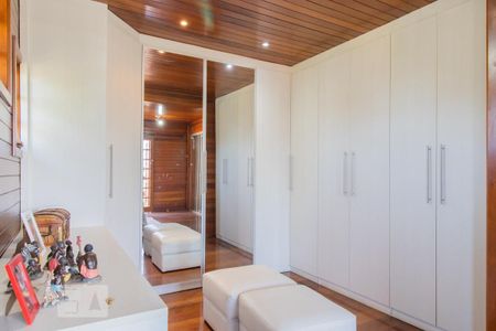 Quarto Suíte de casa à venda com 5 quartos, 230m² em Canudos, Novo Hamburgo