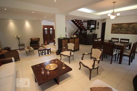 Sala de casa de condomínio para alugar com 5 quartos, 400m² em Terras de São Carlos, Jundiaí