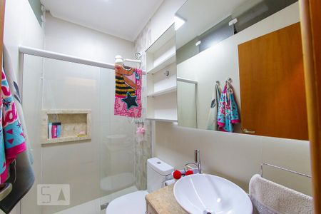 Casa à venda com 150m², 3 quartos e 4 vagas Casa à venda com 150m², 3 quartos e 4 vagasBanheiro da Suite 1