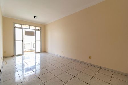 Sala de apartamento para alugar com 3 quartos, 100m² em Santa Mônica, Uberlândia