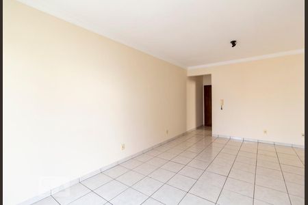 Sala de apartamento para alugar com 3 quartos, 100m² em Santa Mônica, Uberlândia