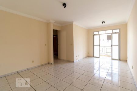 Sala de apartamento para alugar com 3 quartos, 100m² em Santa Mônica, Uberlândia